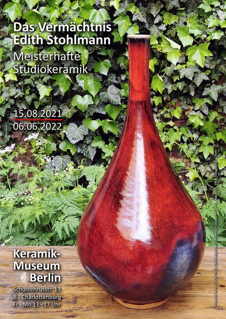 Ausstellung Christiane Grosz im KeramikMuseum Berlin keramikatlas.de